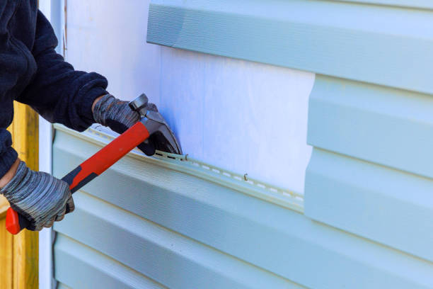 Trusted Emergency Siding Repair service in Browns Summit, NC - Creative Siding